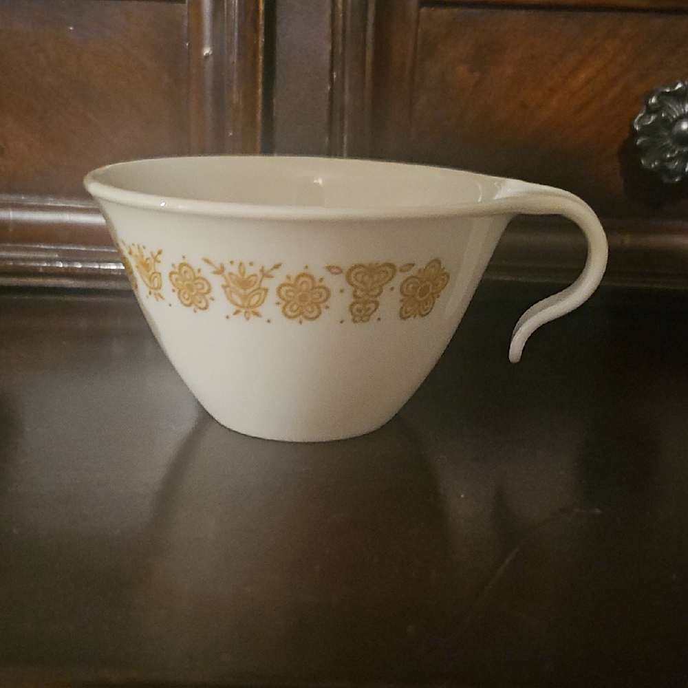CORELLE Vintage Floral Teacup